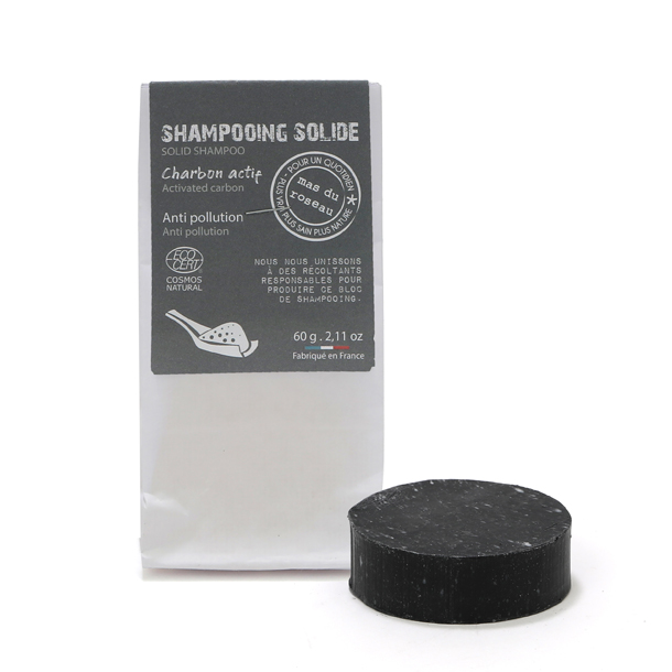 Shampoing solide charbon actif