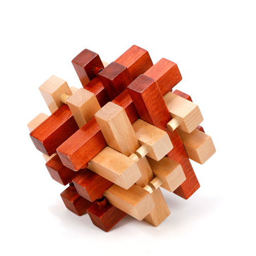 Grand casse-tête en bois cube