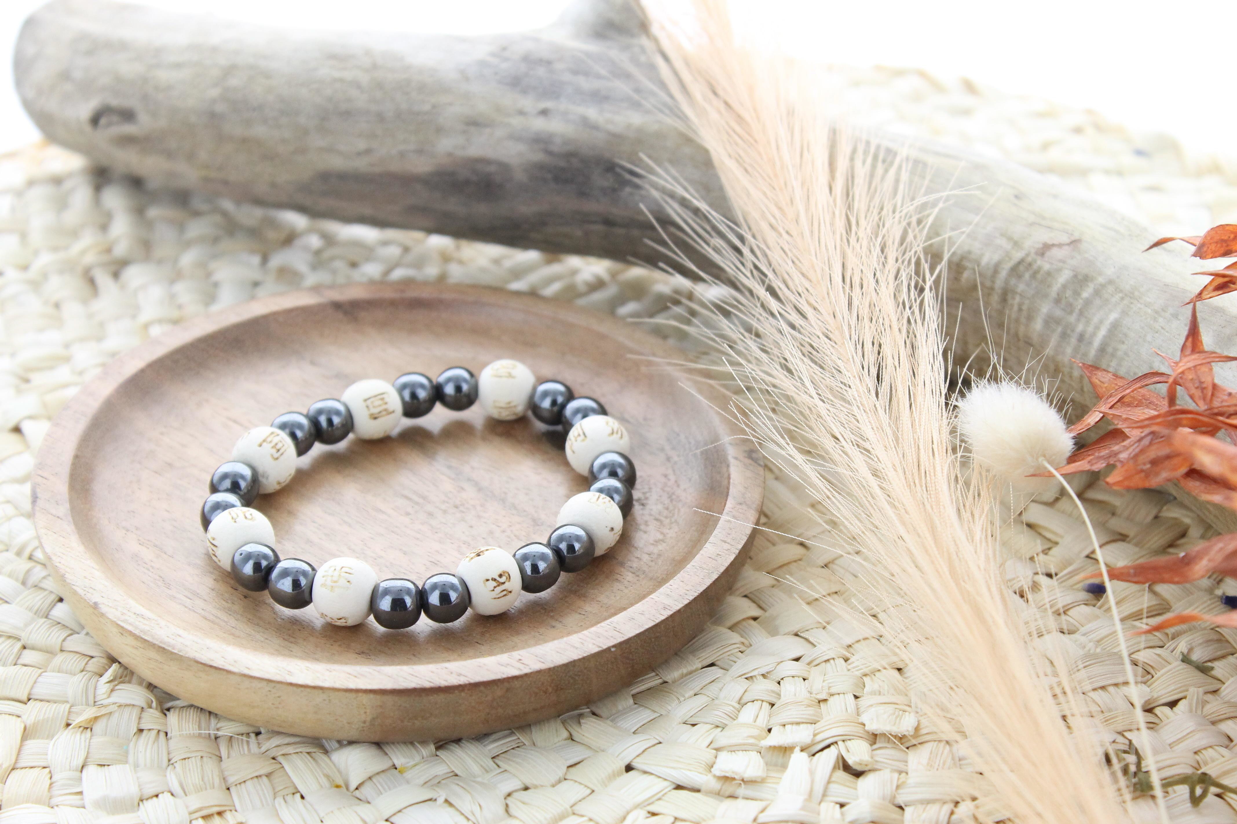 Bracelet perles hématite & bois