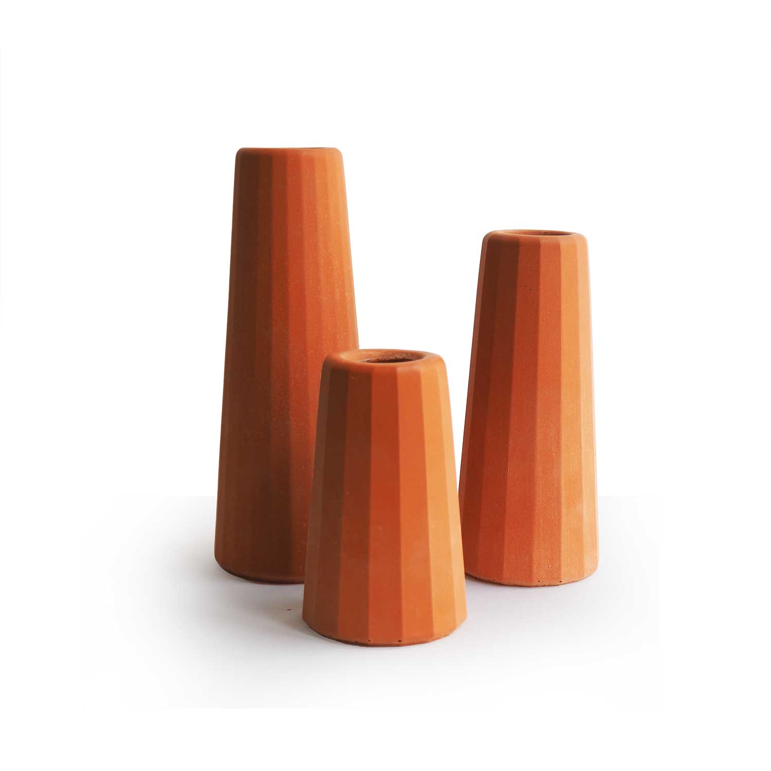 Facette- vases béton terracotta (trio)