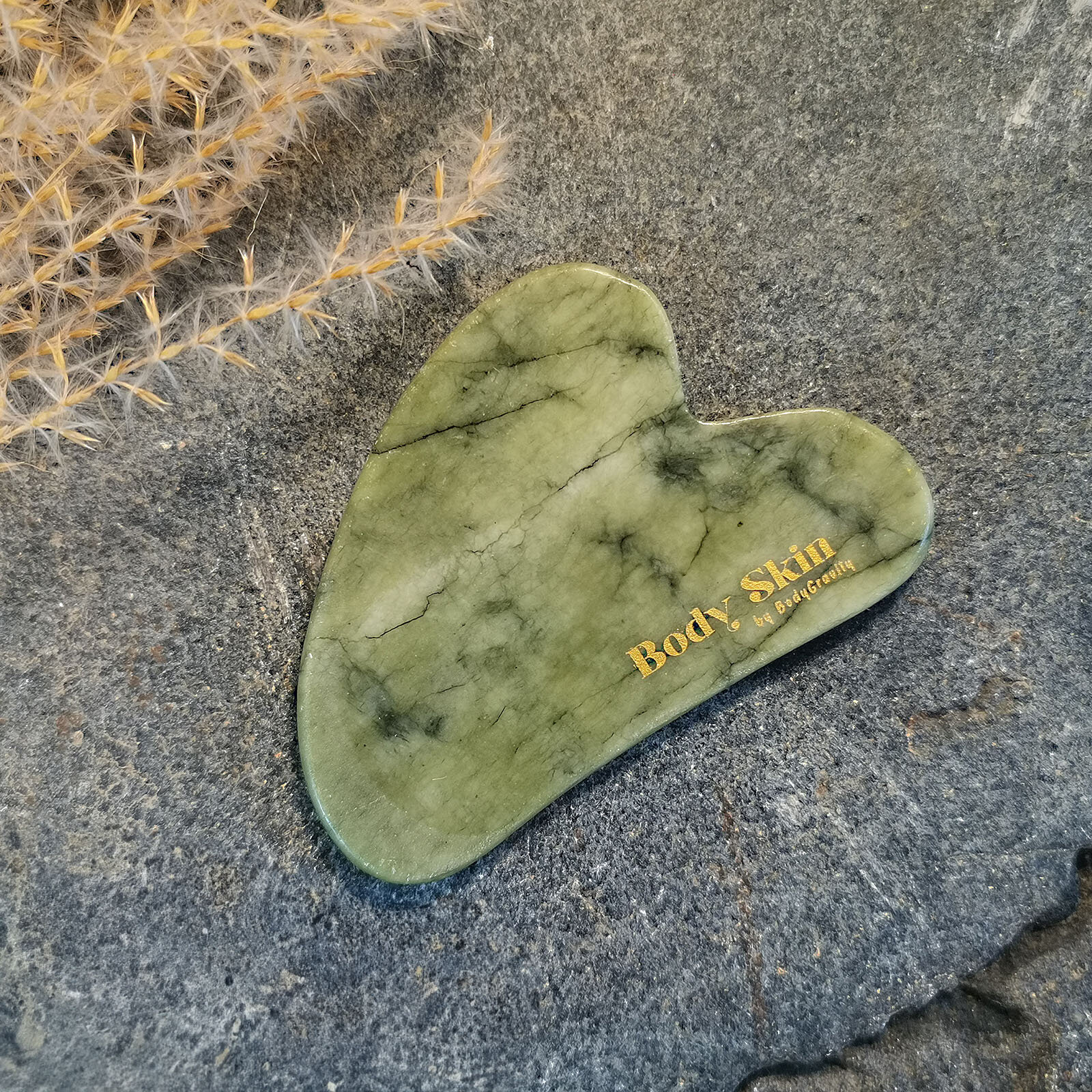 Gua sha en pierre - jade verte