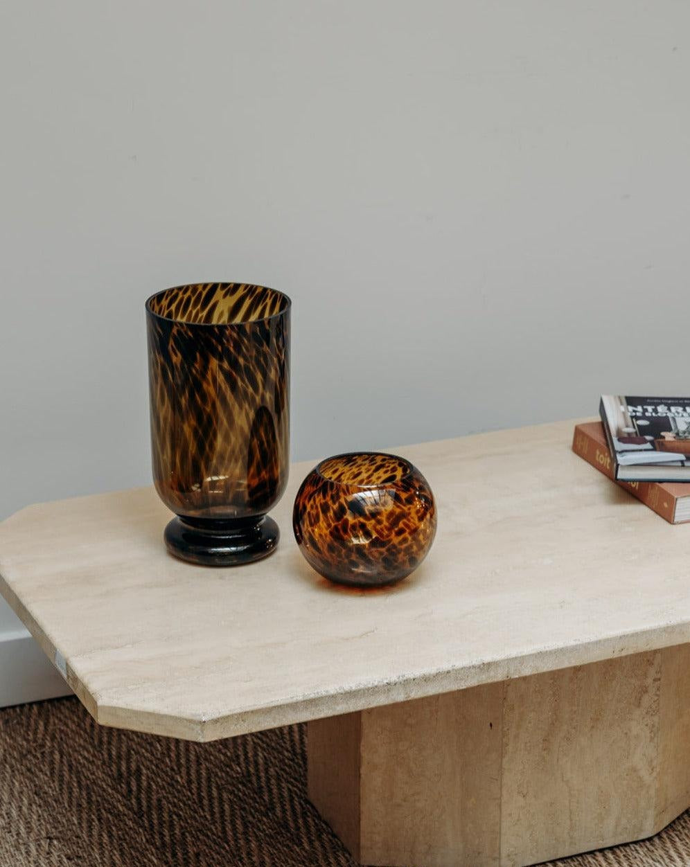 Le vase en verre ambré - taille s